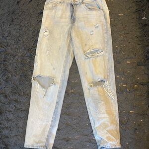 Women’s Distressed Light Wash Jeans size 7